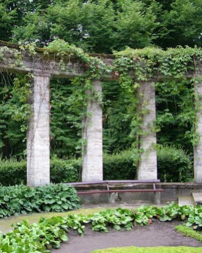 Roman garden